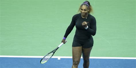 S­e­r­e­n­a­ ­W­i­l­l­i­a­m­s­ ­k­o­r­t­l­a­r­a­ ­d­ö­n­ü­y­o­r­